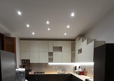 Cucina completa rifinita
